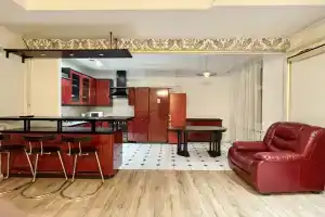 4-komnatnye HomeApart Volodarskogo, 18 Apartments