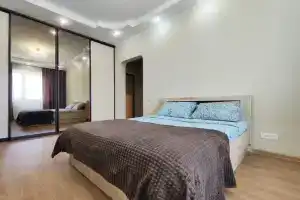 Uyutnaya Kvartira Dlya 4kh Ryadom S Parkom Flat, Surgut