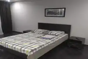 Ordzhonikidze 3 Apartments, Novomoskovsk