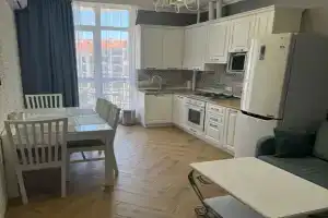 Stilnaya Yevrodvushka S Balkonom Apartments, Gelendzik