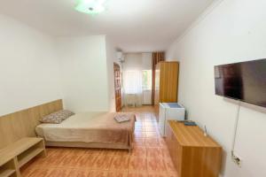 Antadi S Basseynom U Morya #3 Alfagid Apartments, Adler
