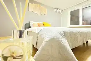 Uyutnaya Atmosfera Na Millionschikova Flat, Moscow