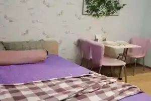 Na 2 Krovati Flat, Kopeisk