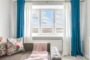 Yutno Panorama s shikarnym vidom na ozero Flat, Sestroretsk