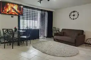 Kvartira Studiya U Zamka Apartments, Lida