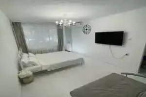 Tsvety Kubani Na Lesnoy Flat, Adler