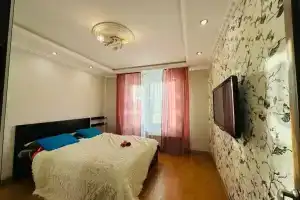 "dom Mishlen" Metro Prosvyaschenie Flat