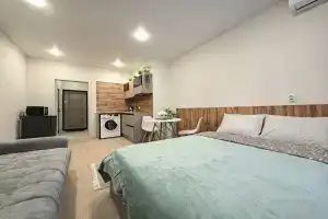 Luchshaya Studiya Flat, Belgorod