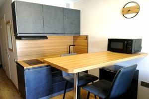 Stilnaya Studiya U Metro Apartments, St. Petersburg