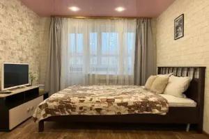 V Samom Tsentre Nizhnego Tagila Flat, Nizhniy Tagil