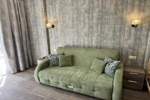 472 Sdayotsya Studiya S Otdelnym Vkhodom U Morya Zhk Lazurny Flat, Gelendzik