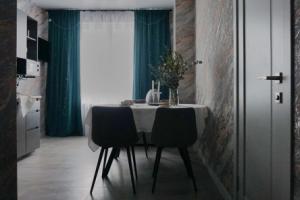 S Novym Remontom Na Troikh Flat, Khot'kovo