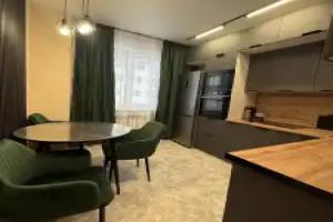 Shikarnaya Dvukhkomnatnaya V Novom Dome Flat, Lensk