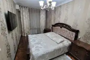 Ordzhonikidze 5 Flat