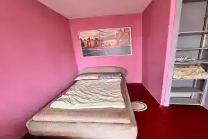 1-Komnatnaya Flat, Volhov