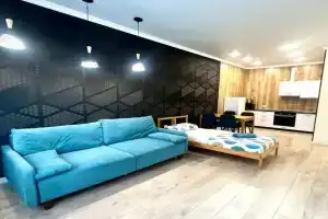 032 Revolyutsionnaya 39/3 S Dzhakuzi I Konditsionerom Apartments, Ufa