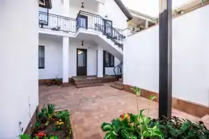 Tri Vosymyorki Guest House, Gelendzik