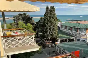 Sea View Prezident-Hotel Tavrida Apartments, Yalta