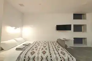 Uyutnaya kvartira ryadom s metro Flat, Moscow