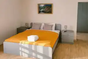 Na Lyudmily Bobkovoy 3 (6) Flat, Sevastopol