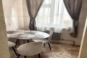 V Tsentre s Vidom na More Flat, Sevastopol