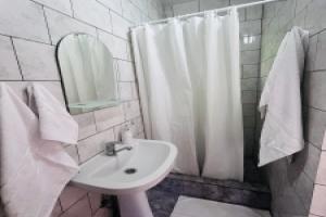 U Morya Apartments, Gechripsh