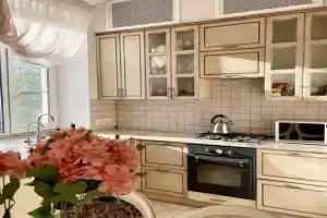 Tutuyutno Lyudogoscha 6/13 Flat, Velikiy Novgorod