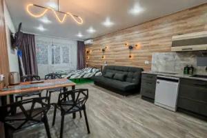 Dvukhkomnatnye Lyuks V Tsentre Abakana Apartments, Abakan