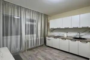 Ilne s novym remontom dlja komfortnogo prozhivanija 1–3 chelovek Flat, Salehard
