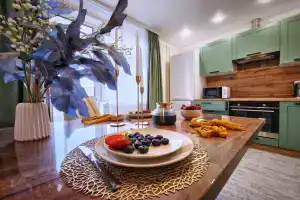 New 2025 Prostornye na Chetverykh Apartments, Novorossijsk