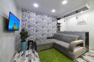 V sovremennom ZhK Alye parusa na Oktyabr'skom prospekte Apartments, Kirov