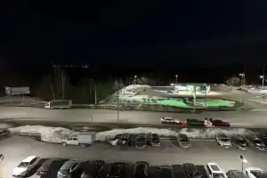 Uyutnaya S Dizaynerskim Remontom V Tsentre Goroda Flat, Glazov