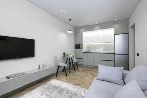 Komfort Klassa Ryadom s Aeroportom Flat, Ob'