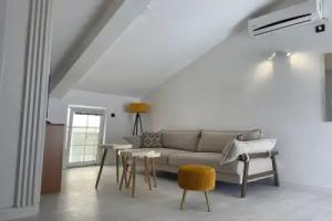 Coastal Two Bedroom Comfort Apartments, Rafailovici
