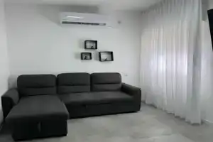 S Novym Remontom Flat, Nahariyya