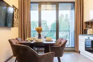 S Dvumya Spalnyami u Kurorta Apartments, Syargi