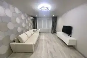 Dvuhkomnatnaya U Metro Naprotiv Severnogo Vokzala Flat