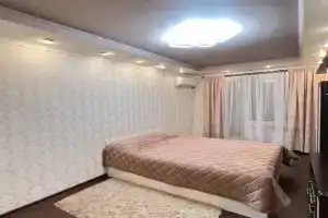 Uyutnaya kvartira na Donskom u Leninskogo prospekta, Moscow