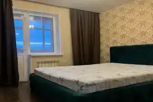 Na 30 Let Pobedy 37 64 Apartments, Surgut