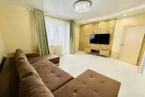 691 Flets-Layn Na Ulitse Krasnoarmeyskaya 100 Apartment, Bryansk