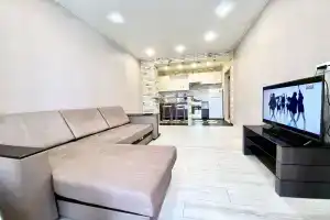 V Gorode Barnaule Molodezhnaya 136 Apartments, Barnaul