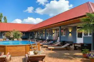 Mini hotel Grafit Khaus, Candripsh