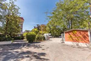 Pinewood Hotel Rome, Rome