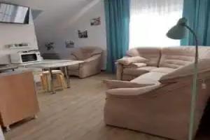 Dvukhkomnatnaya Vir Studiya Biryuzovaya Flat, Novorossijsk
