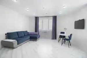 Bereg Volgi Apartments, Engels