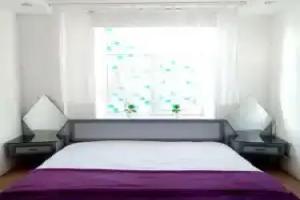 Dvukhkomnatnaya Stalinka u Letnego Sada Flat, Pskov