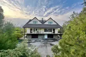 V Rogozhkino Private House