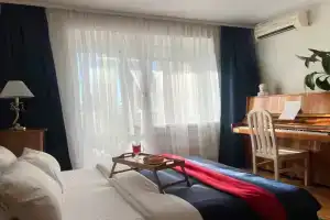 Dvuhkomnatnaya 64 kv.m. 5/5 Etazh Flat, Ulyanovsk