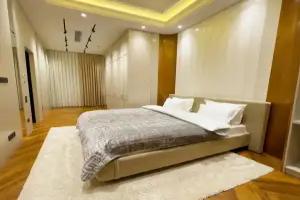 Dvukhkomnatnye Lyuks V Tsentre Tashkenta V Legendarnom Zhk Nest One 193 Apartments, Tashkent