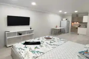 Na Ulitse Pervootkryvateley 10 Flat, Tyumen